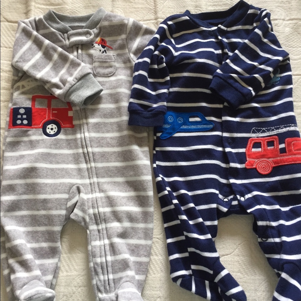 Footie zipper onesies 3 mo Baby sleepers set of 2